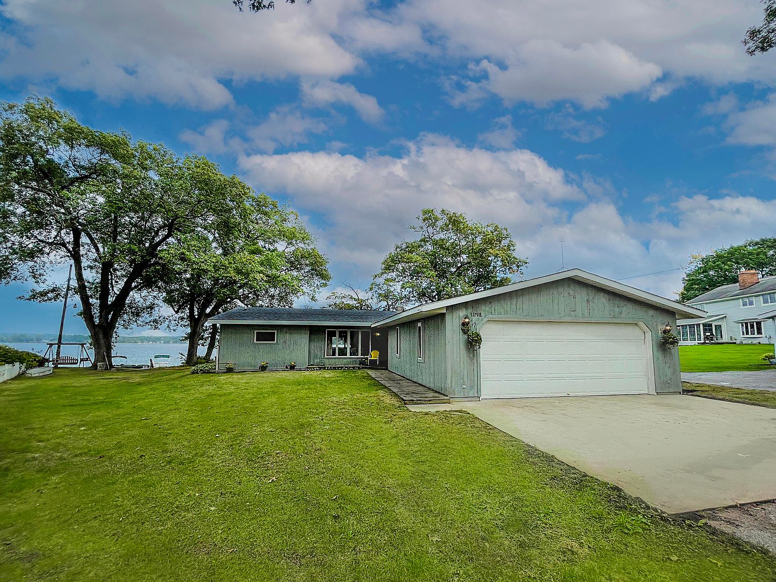 11798 English Ct, Shelbyville, MI 49344 Zillow