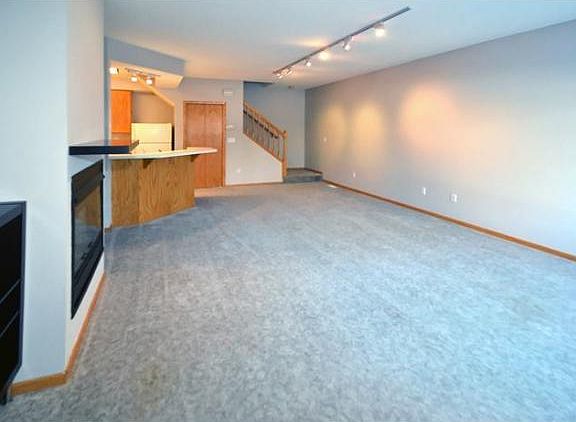 4th image of 9261 Troon Ct