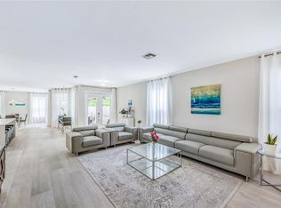 8260 Laurel Lakes Blvd, Naples, FL 34119