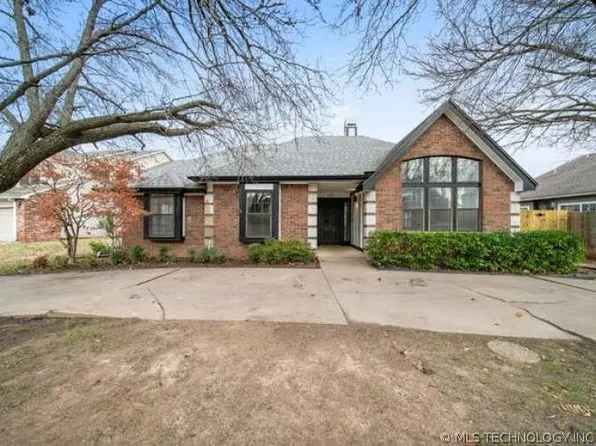 6331 S 90th East Ct, Tulsa, OK 74133