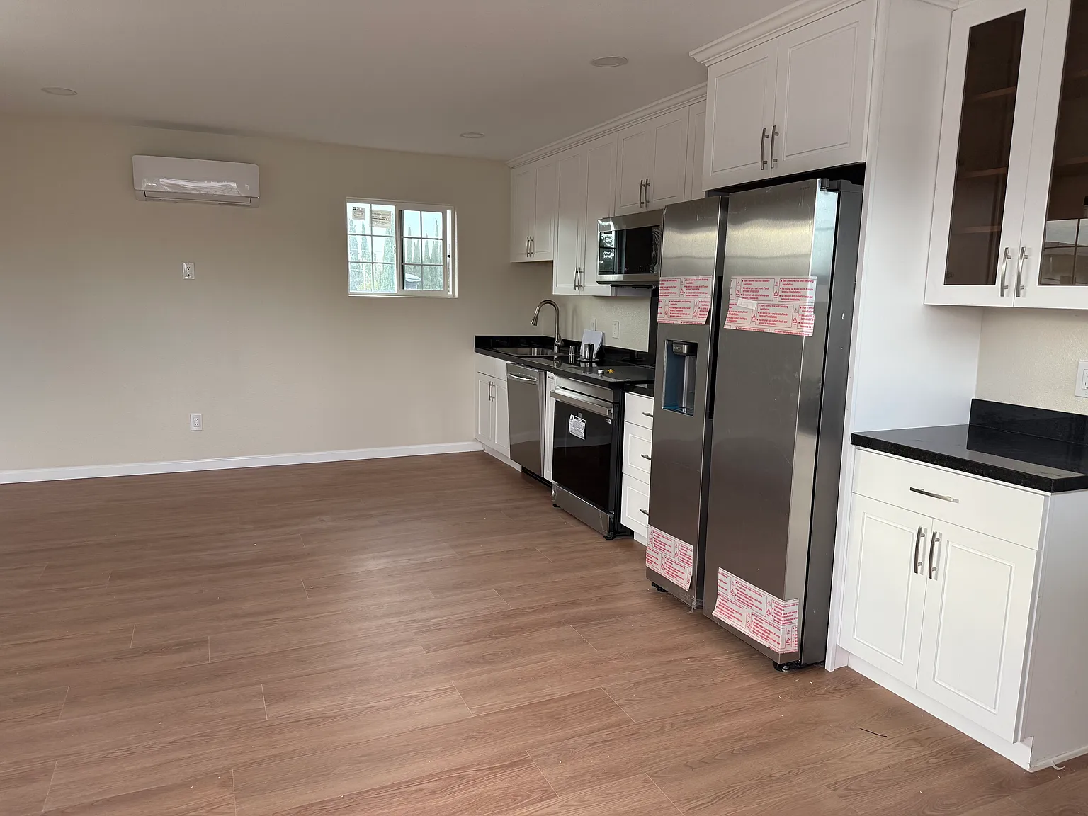 2 bed, 821 sqft, $3,500 — Photo 4