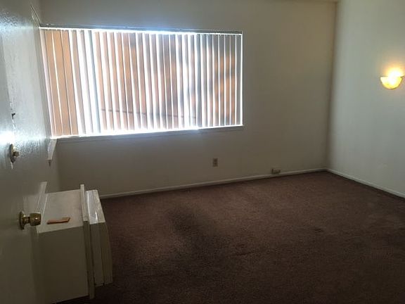 3rd image of 2209 W St