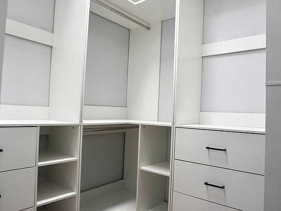 5th image of 14341 Fredricksburg Dr APT 1015