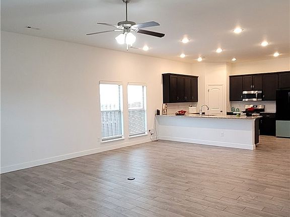 5th image of 2380 Cameo Ln
