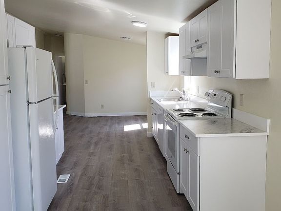 4th image of 10508 137th Street E #36