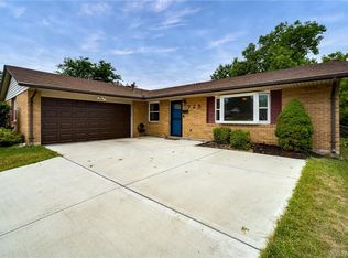 725 Golden Arrow Dr, Miamisburg, OH 45342