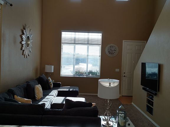 3rd image of 8668 Fortman Dr NE