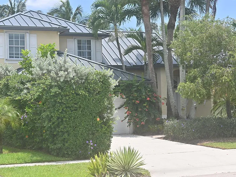 12828 Meadowbreeze Dr — Photo 42