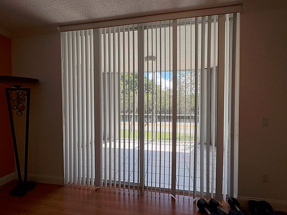 5th image of 9725 NW 52nd St APT 211