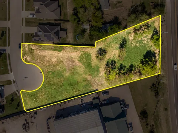 453 S 2nd St, Krum, TX 76249