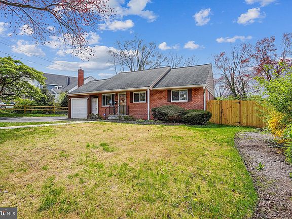 3rd image of 7009 Lee Park Ct