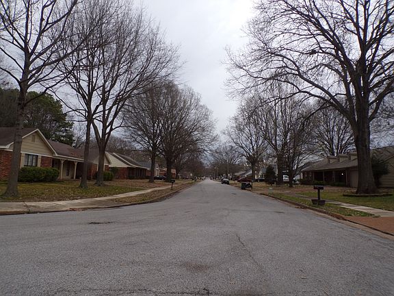 5th image of 6205 Solway Dr