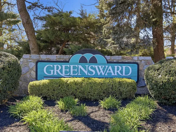 4 Greensward Ln #4, Cherry Hill, NJ 08002