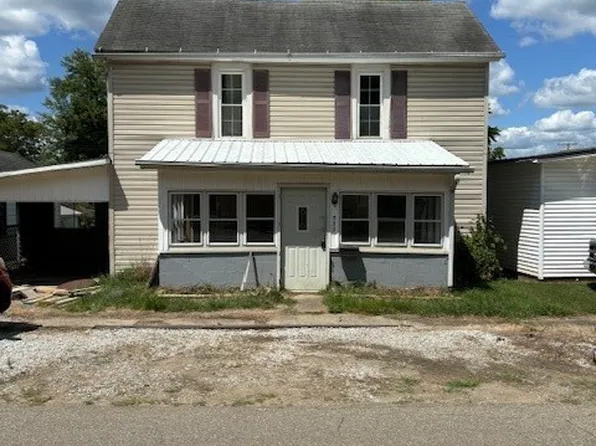 533 N 16th St, Coshocton, OH 43812