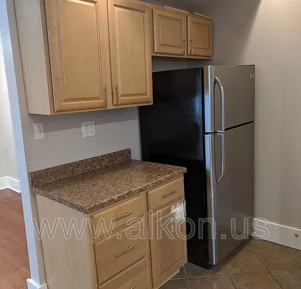 2714 Pioneer Ave — Photo 5