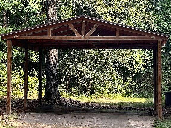 3rd image of 123 County Road 1120 E