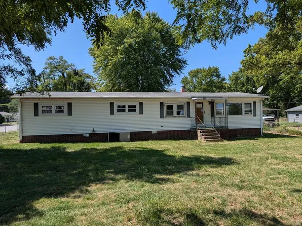 101 N Ruby Ln, Fairview Heights, IL 62208