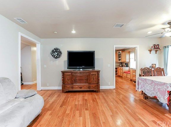 3rd image of 5703 E Huntdale St