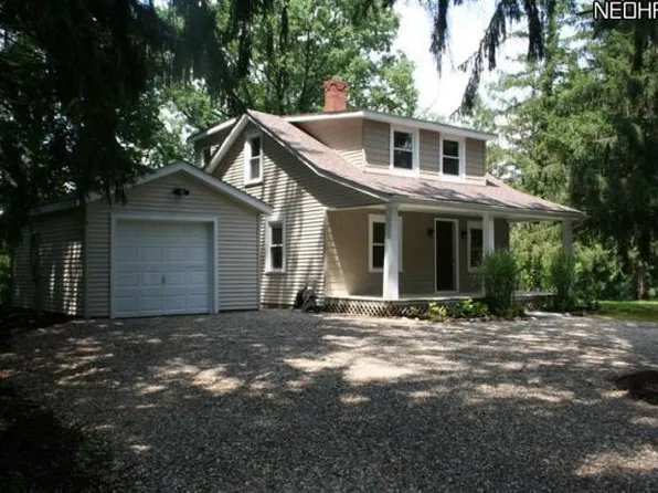 480 Solon Rd, Chagrin Falls, OH 44022