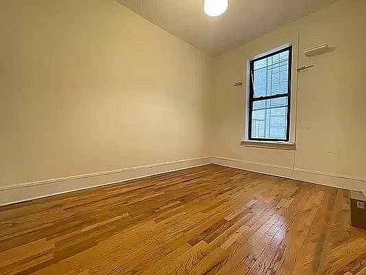 5th image of 1055 Dean St #4AA