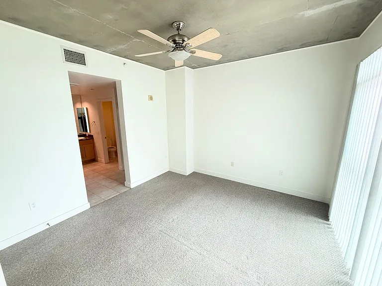 801 Ash St #1603 — Photo 13