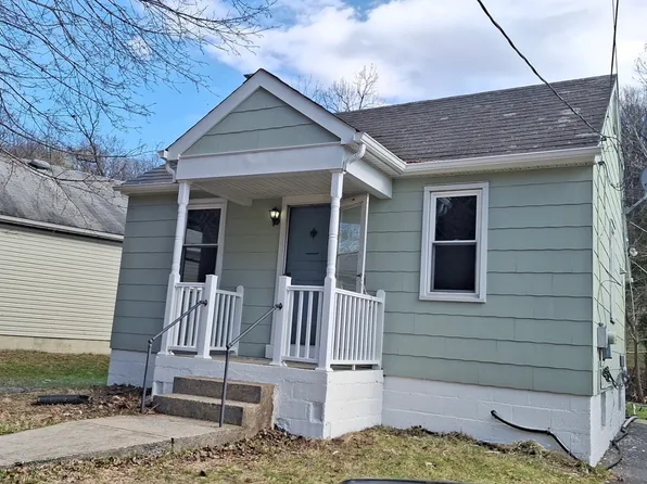 800 Morvale Rd, Easton, PA 18042