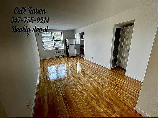 5th image of 142-07 Hoover Ave #305