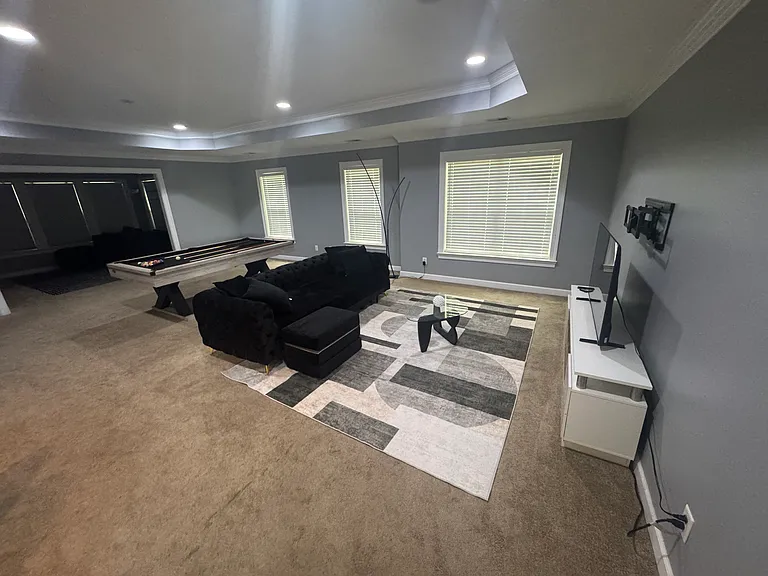 5585 Frog Pond Ln — Photo 10