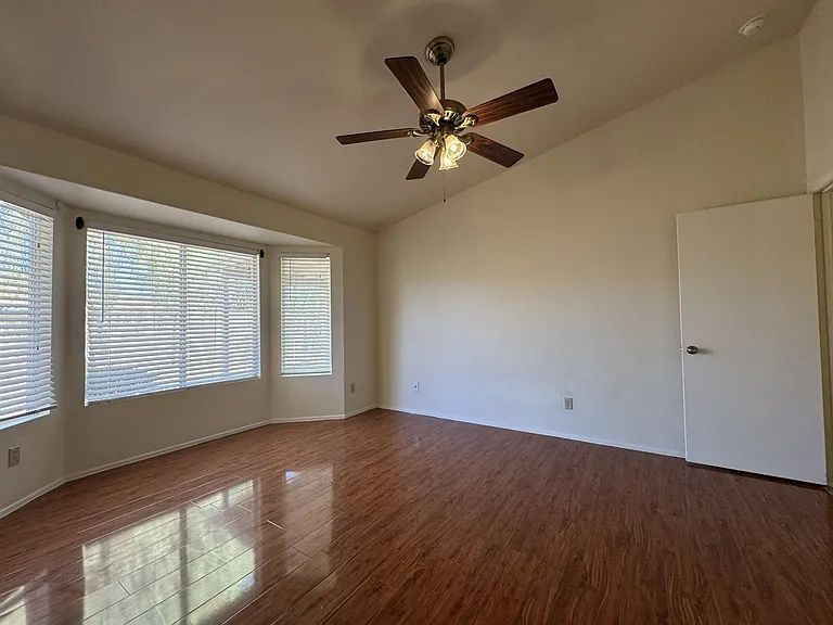 131 S Sean Dr — Photo 24