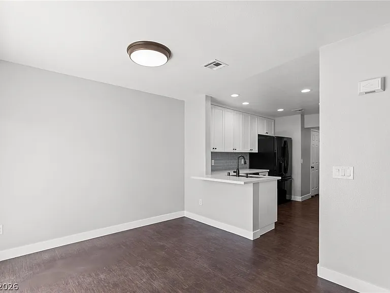 3910 Starfield Ln — Photo 9