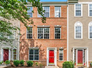 40 Rojewski Way #1368, Parlin, NJ 08859