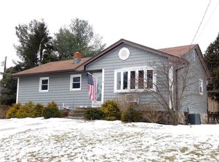 19 Dun Donald Cir, Middletown, NY 10941