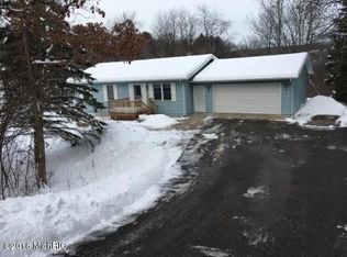 4443 Knapp Ct NE, Grand Rapids, MI 49525