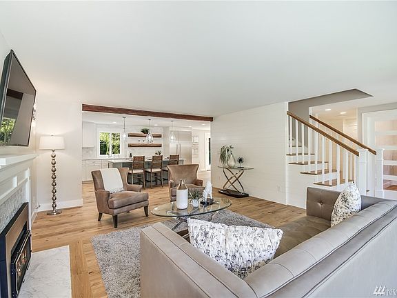 5th image of 2520 Medina Cir
