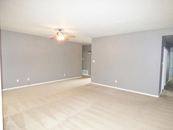 5th image of 3514 Rock Island St