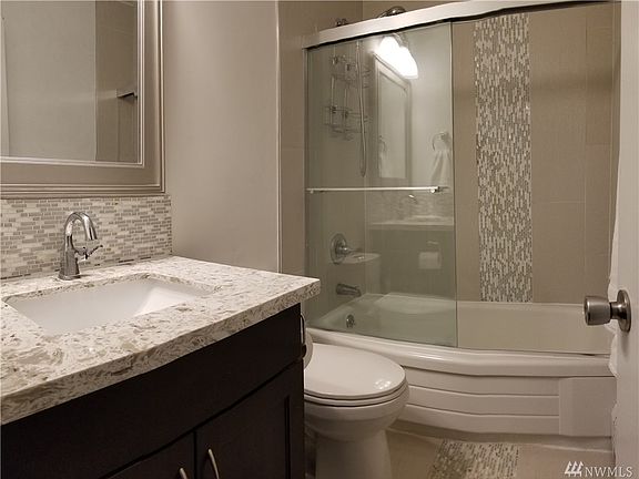 5th image of 2703 Boylston Ave E APT 101