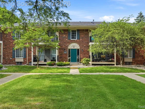 12042 Fifteen Mile Rd, Sterling Heights, MI 48312
