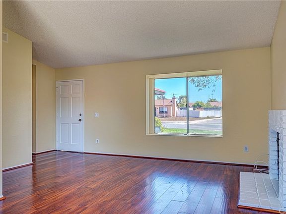 4th image of 13321 Pan Am Blvd