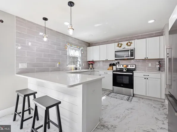 16 Skeet Rd, Medford, NJ 08055