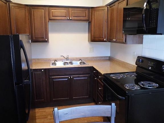 3rd image of 9755 Mockingbird Dr APT 14