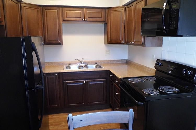 2nd image of 9755 Mockingbird Dr APT 75