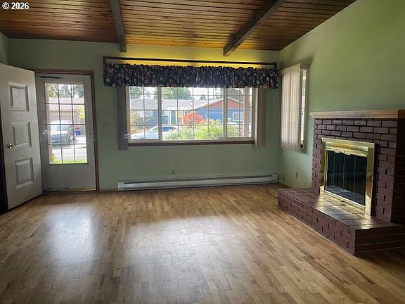 2nd image of 1466 Fairview Dr