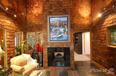 5th image of 2619 Dove Creek Ln