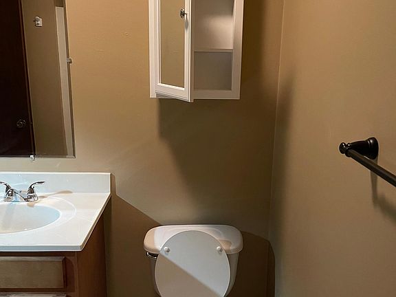 5th image of 16600 E 28th Pl APT C