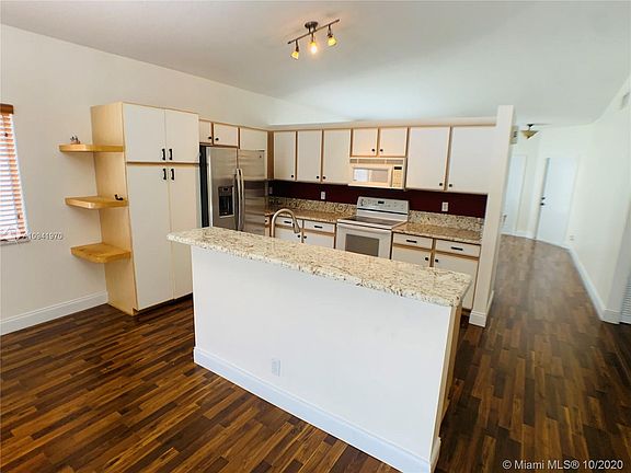 3rd image of 1214 SW 46th Way #0