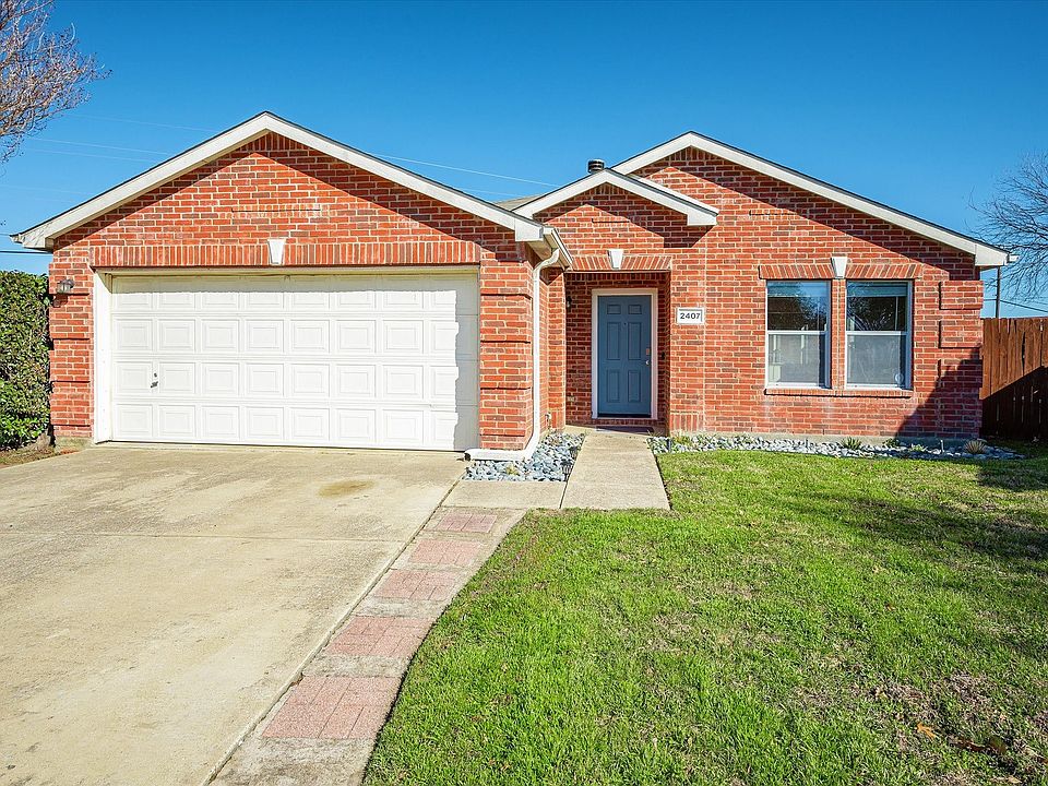 1st image of 2407 Poinciana Pl