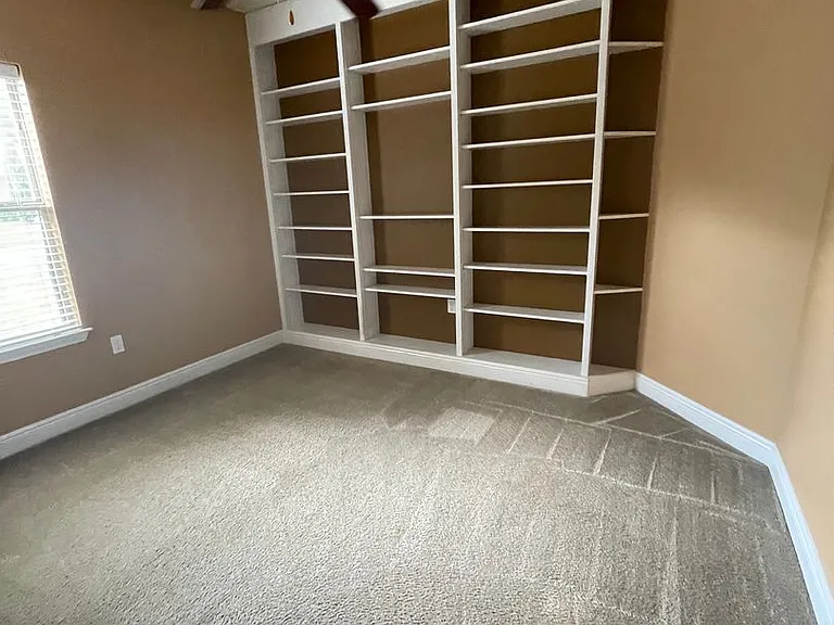 6716 Barnwood Dr — Photo 11