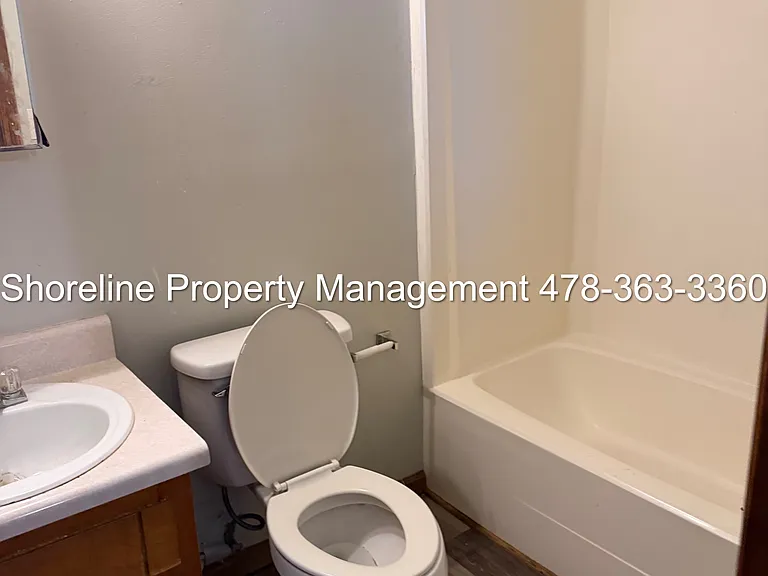 2204 Irwinton Rd #10 — Photo 4