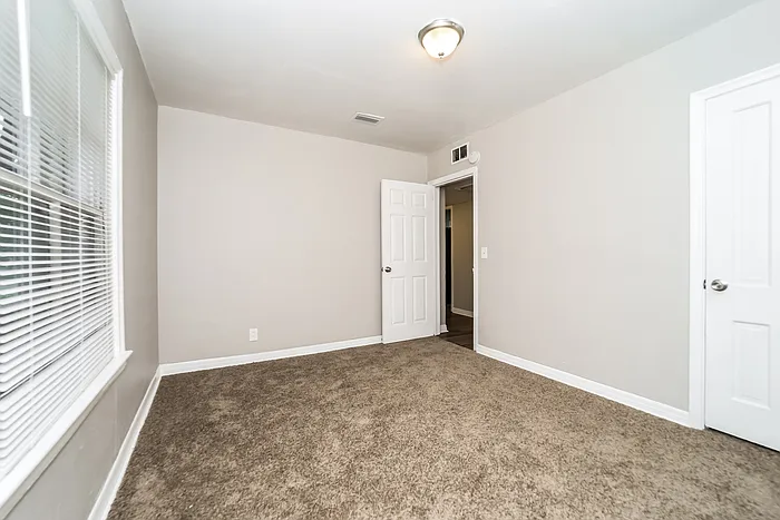 4859 Riverdale Rd — Photo 10