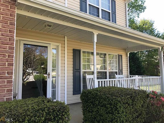 3rd image of 587 Bradford Park Ct